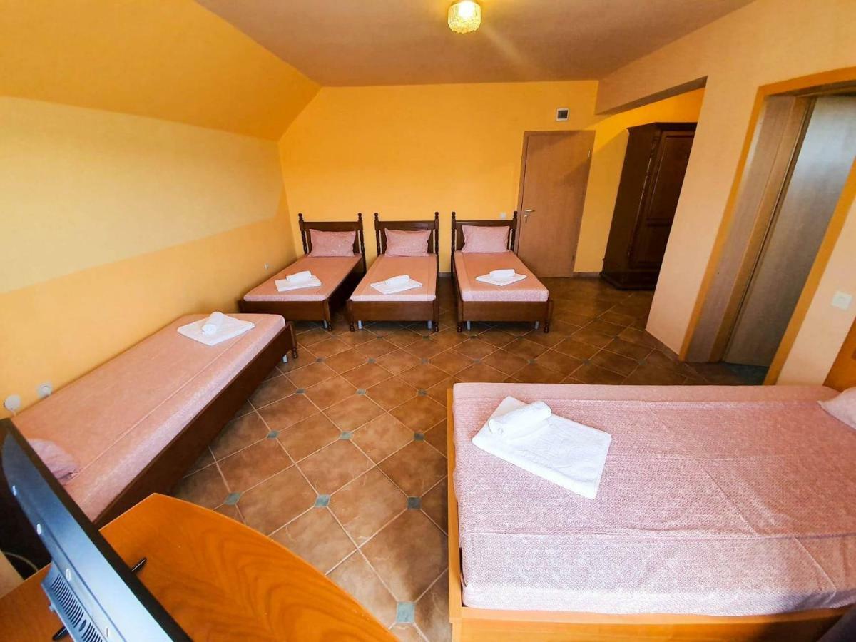 דבה Rooms Cristian מראה חיצוני תמונה