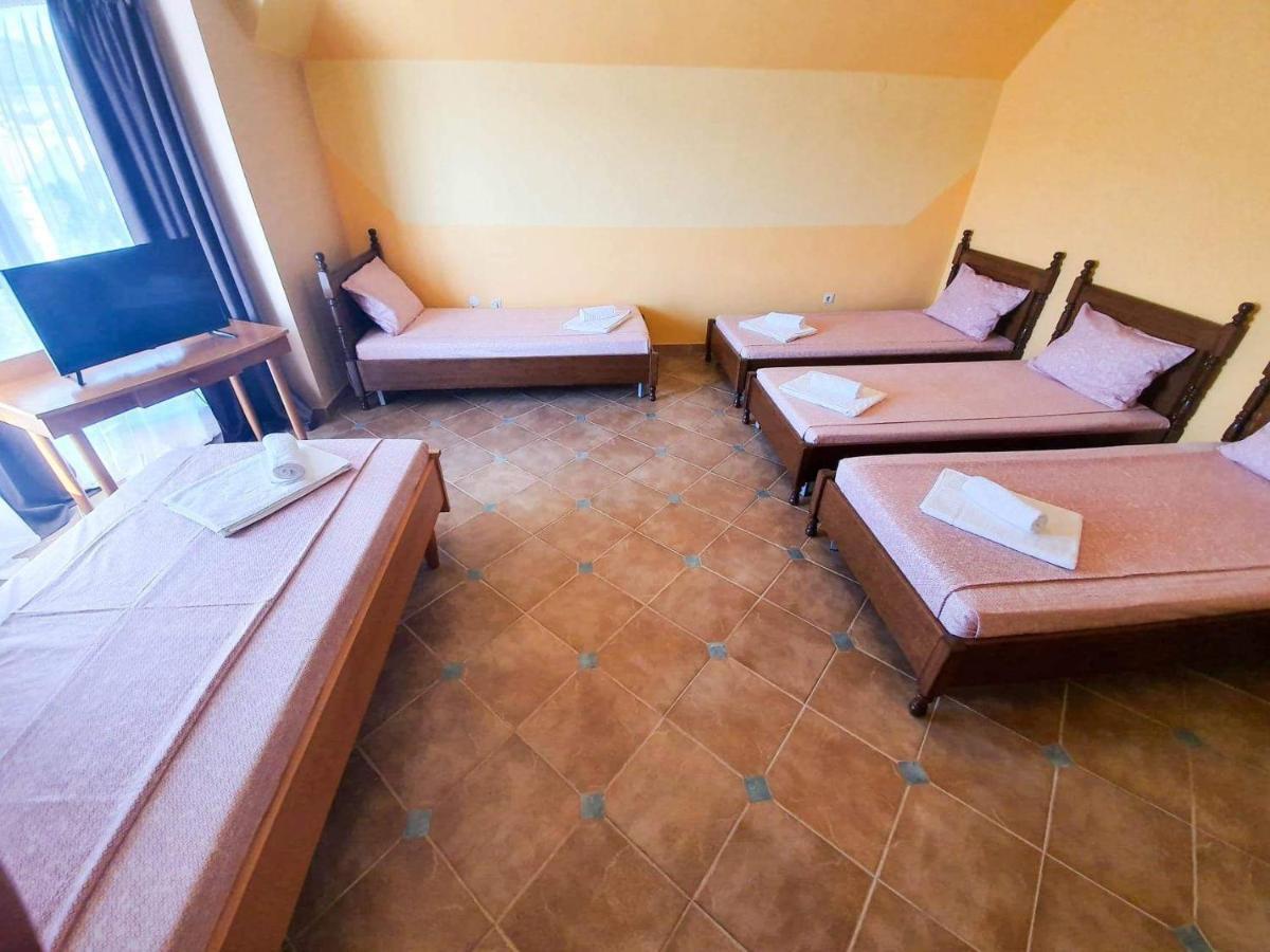 דבה Rooms Cristian מראה חיצוני תמונה